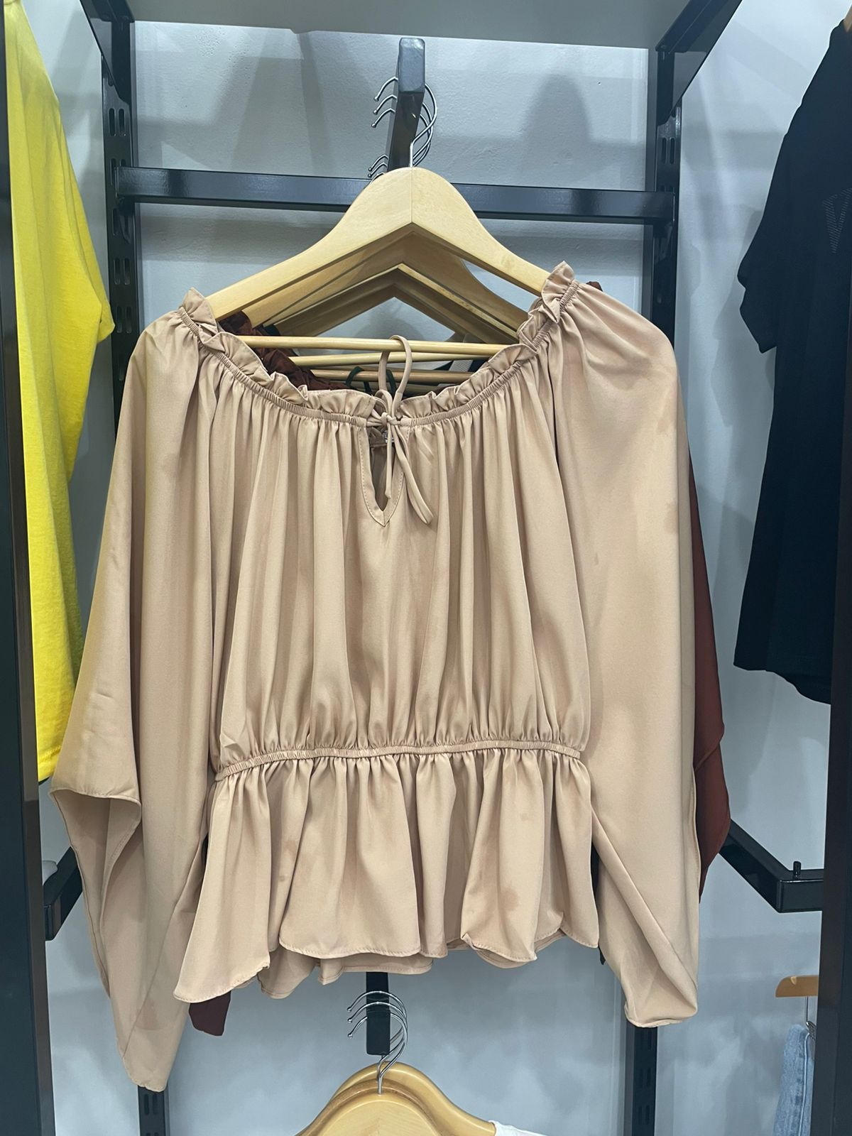 BLUSA   BEGE