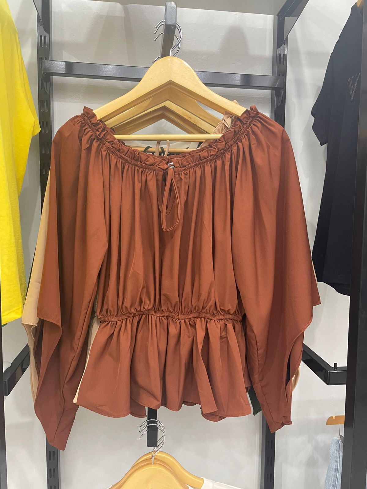 BLUSA  MARROM