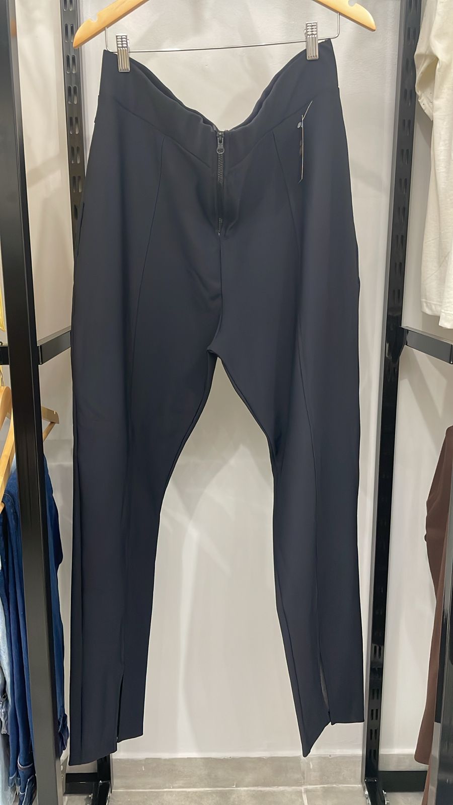 CALÃA PLUZ SIZE PRETA POLIESTES