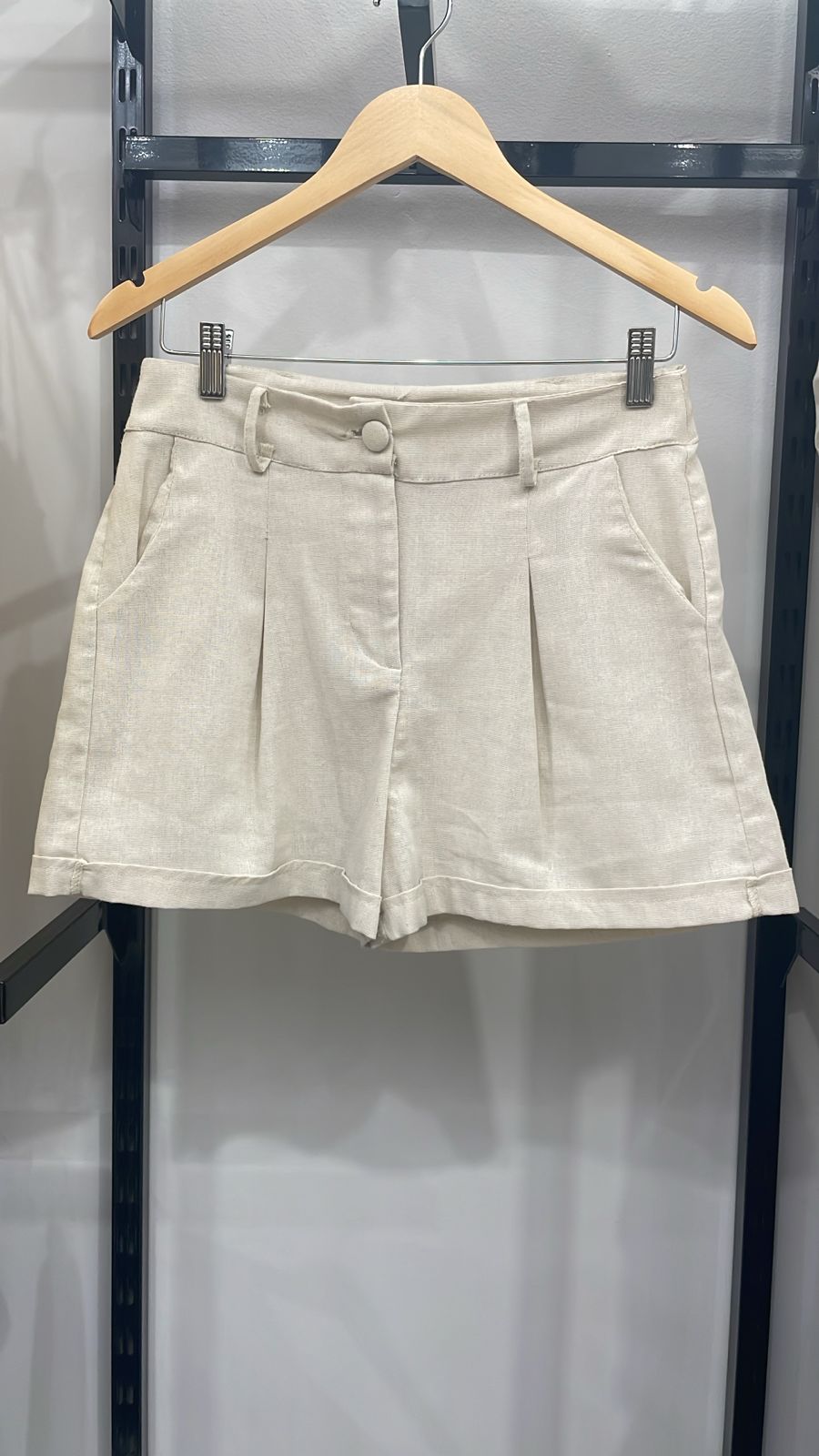 SHORTS BEGE C