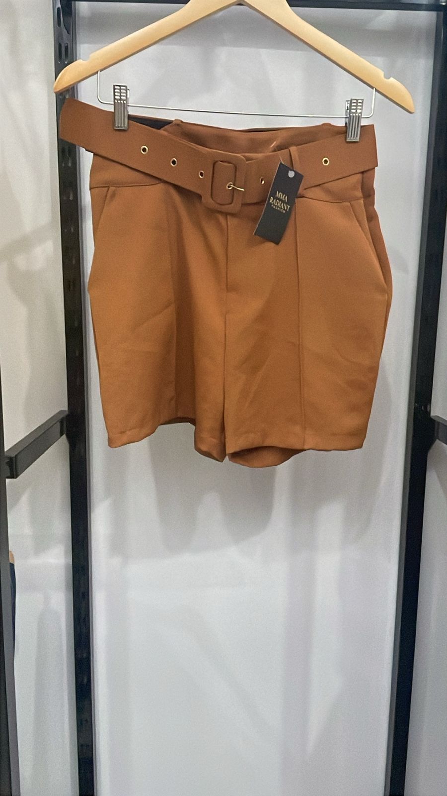 SHORTS CARAMELO C/ CINTO