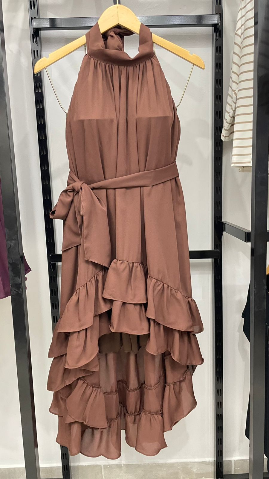 VESTIDO MARROM