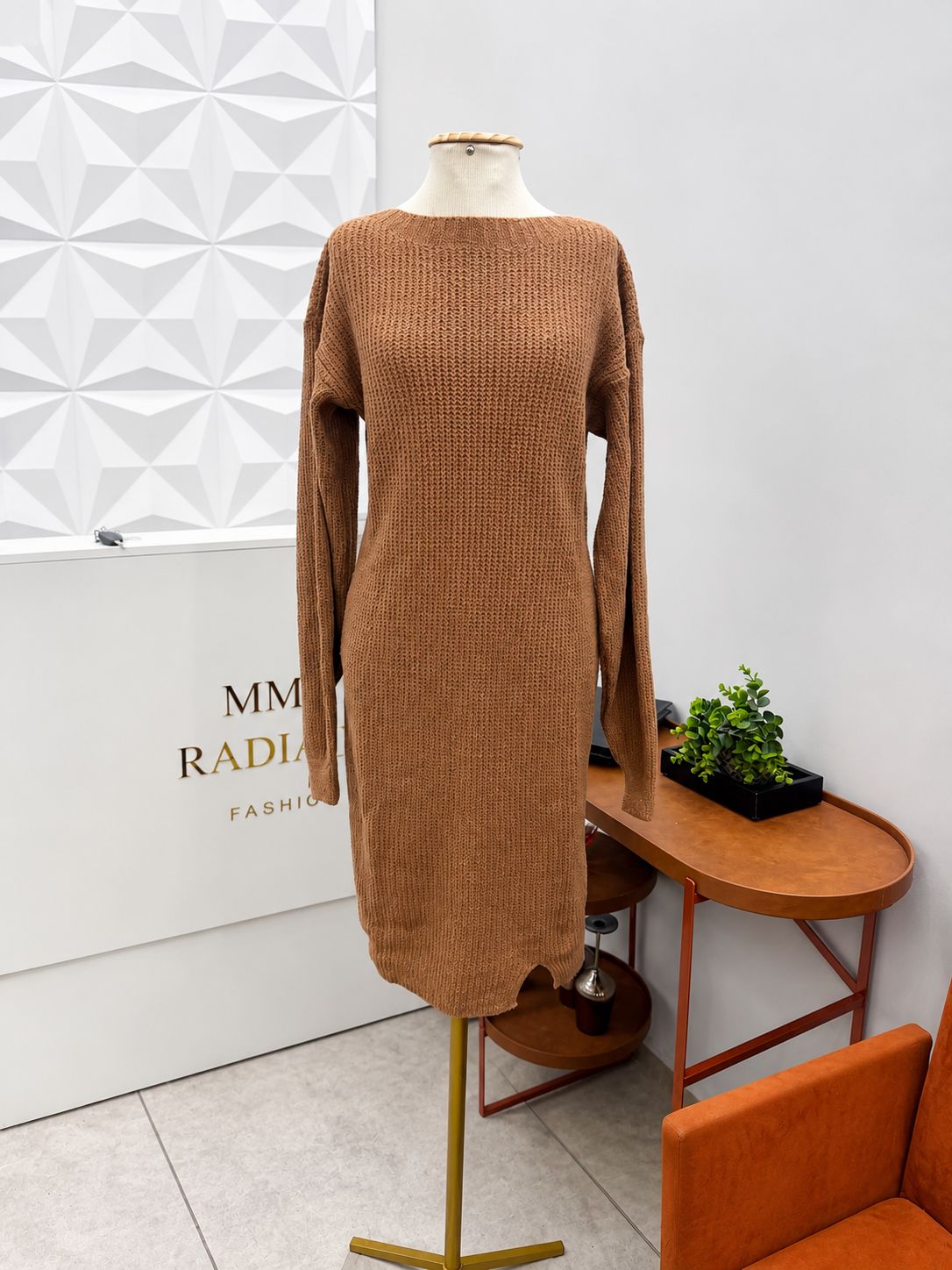VESTIDO MOUSSE CARAMELO