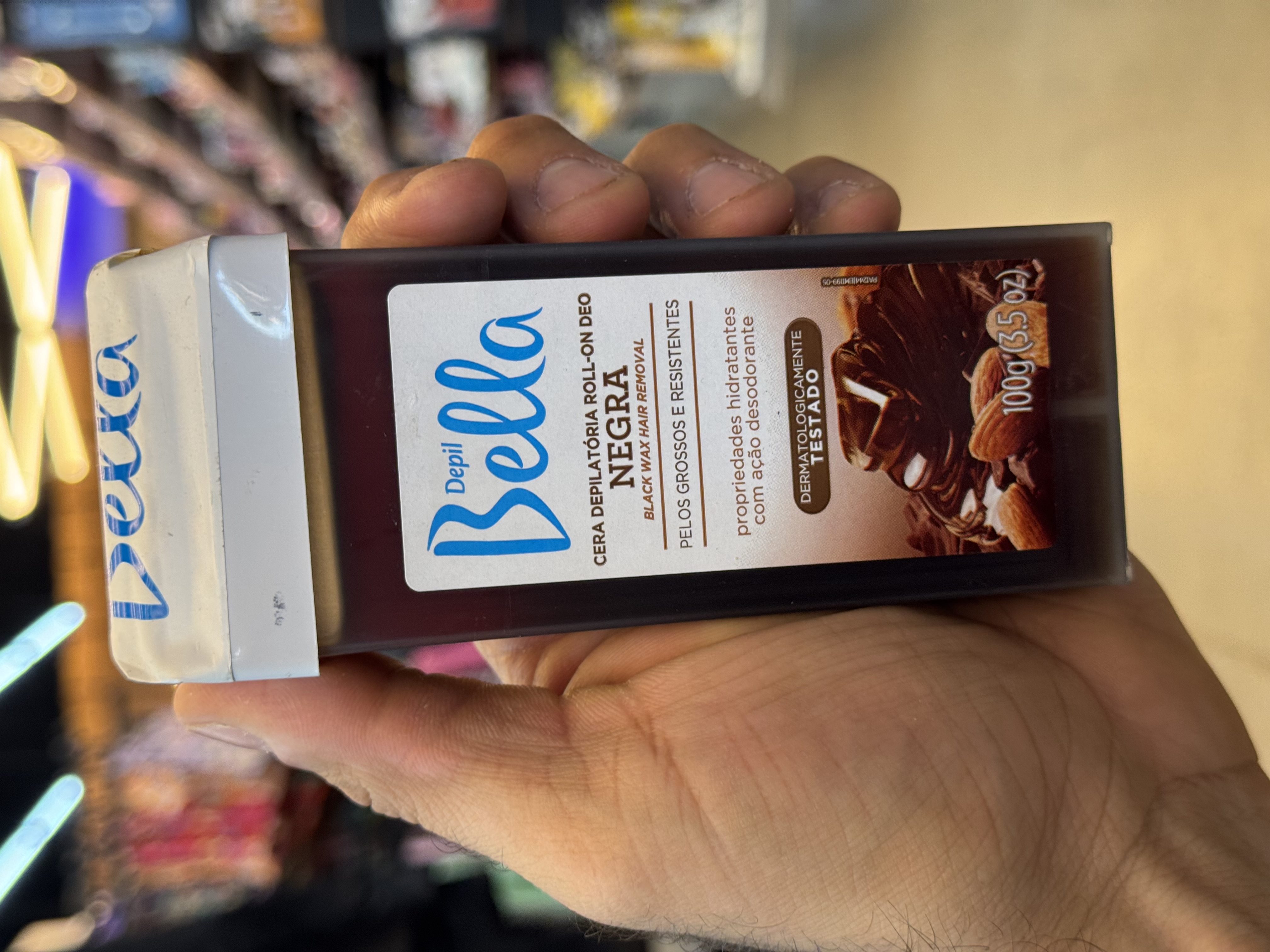 Cera Depilatória Rollon Negra Depil Bella 100g