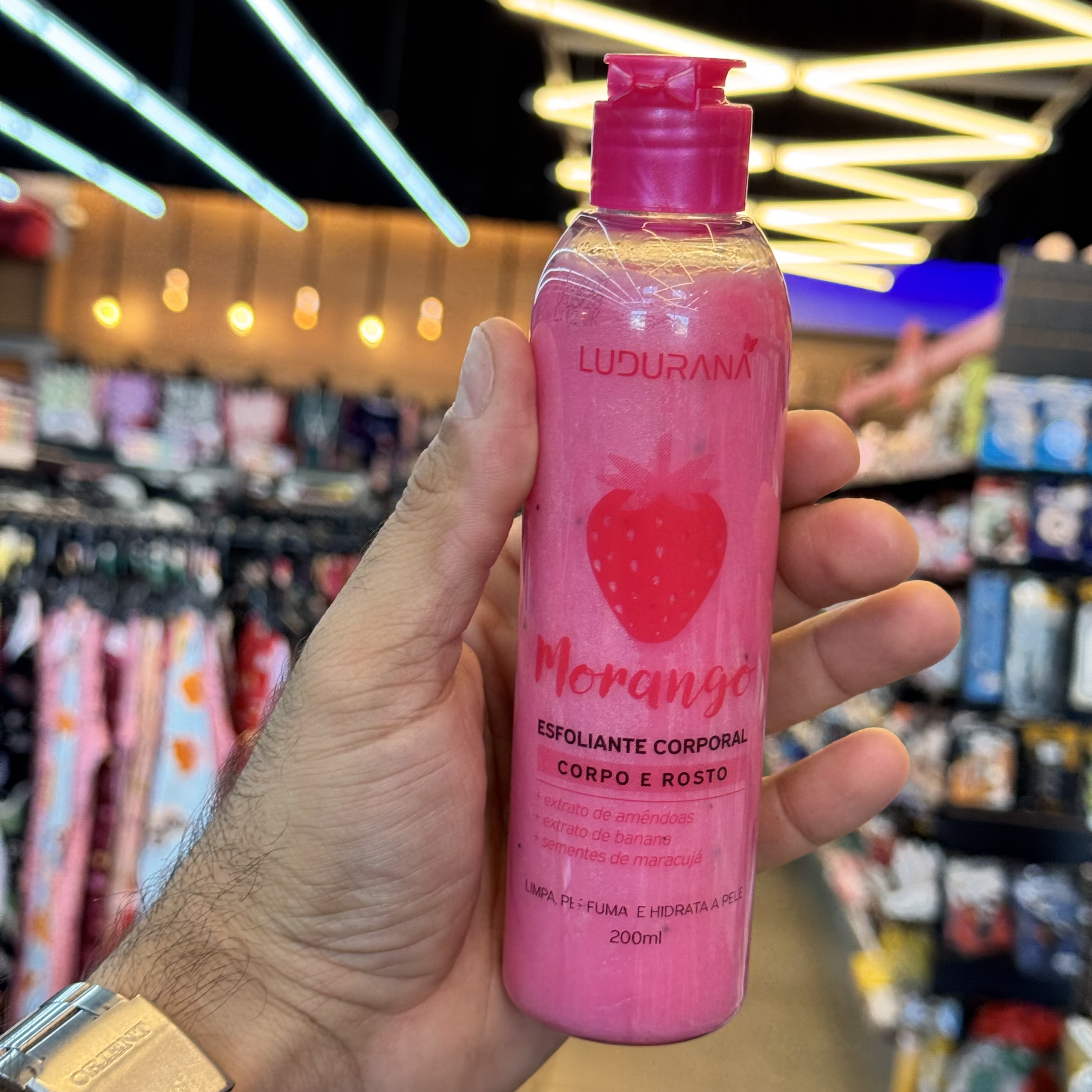 Esfoliante Corpo e rosto morango ludurana 200ml