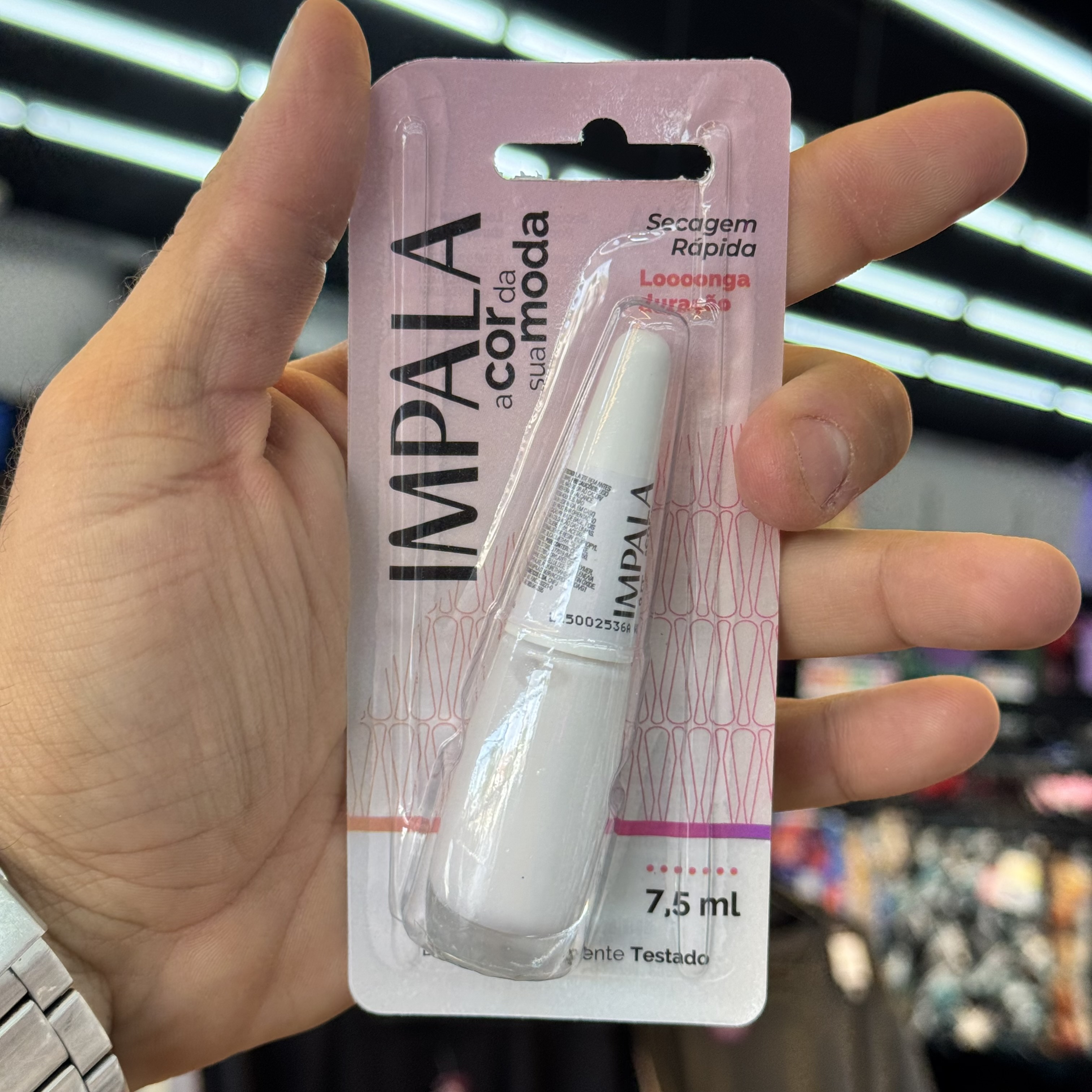 Esmalte Impala Branco cremoso